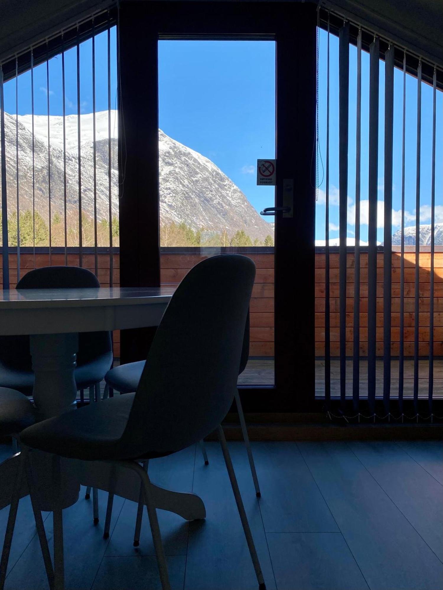 Trollstigen Camping And Gjestegard Åndalsnes Eksteriør billede