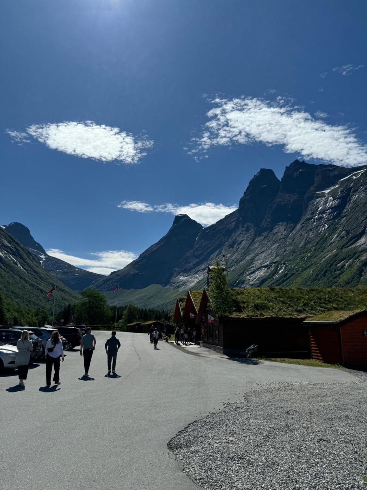 Trollstigen Camping And Gjestegard Åndalsnes Eksteriør billede