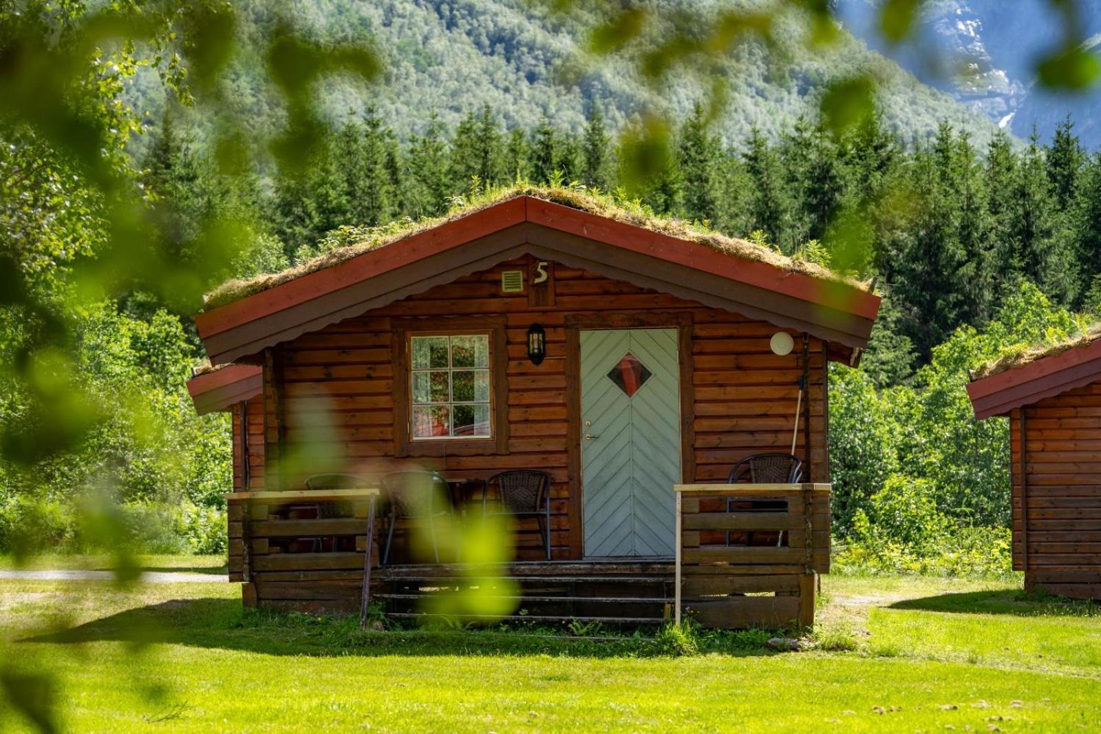 Trollstigen Camping And Gjestegard Åndalsnes Eksteriør billede