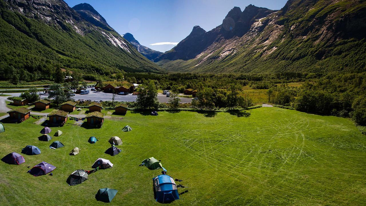 Trollstigen Camping And Gjestegard Åndalsnes Eksteriør billede